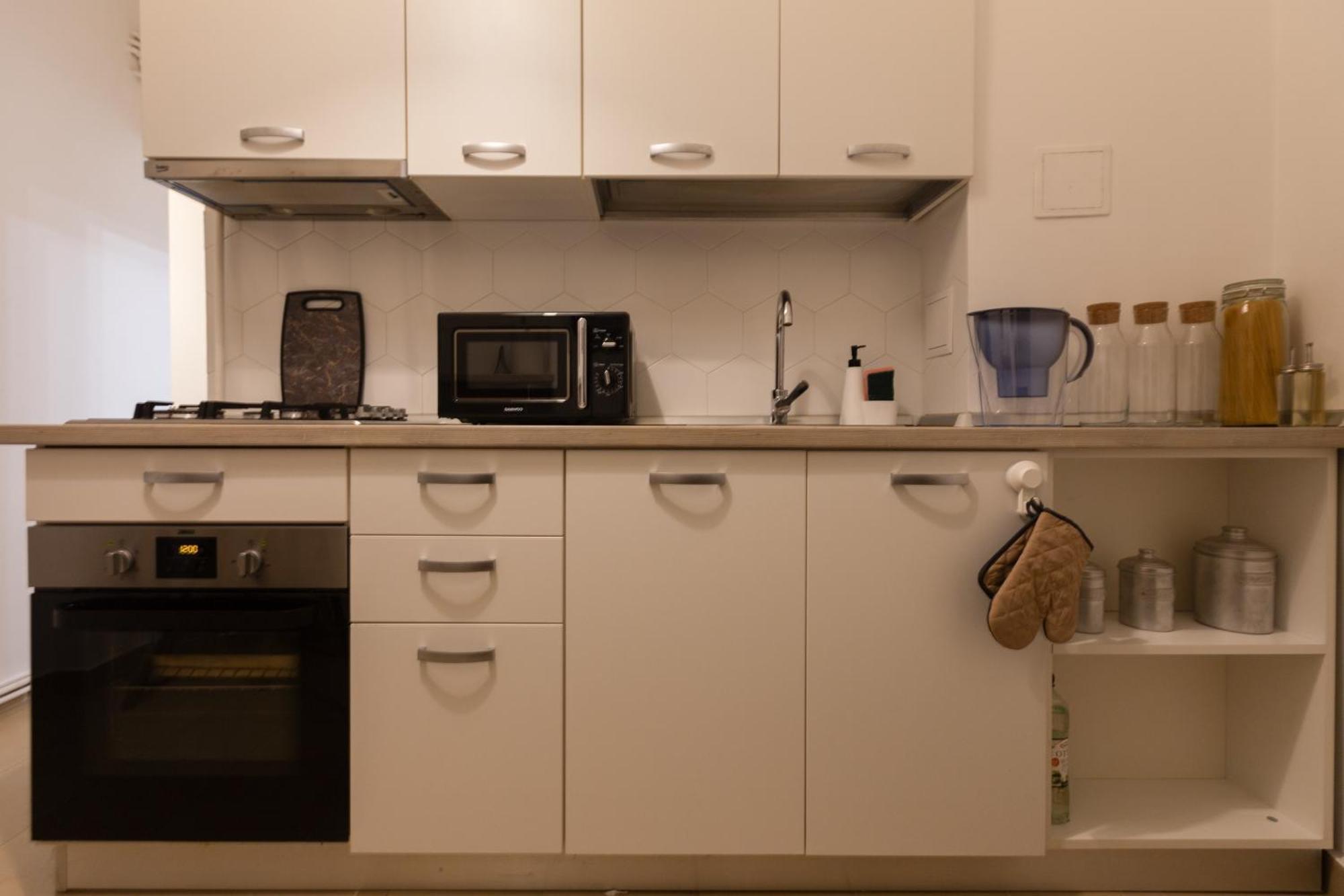 Ultracentral Hong Kong 3 Bdrm Apartment Bucharest Luaran gambar
