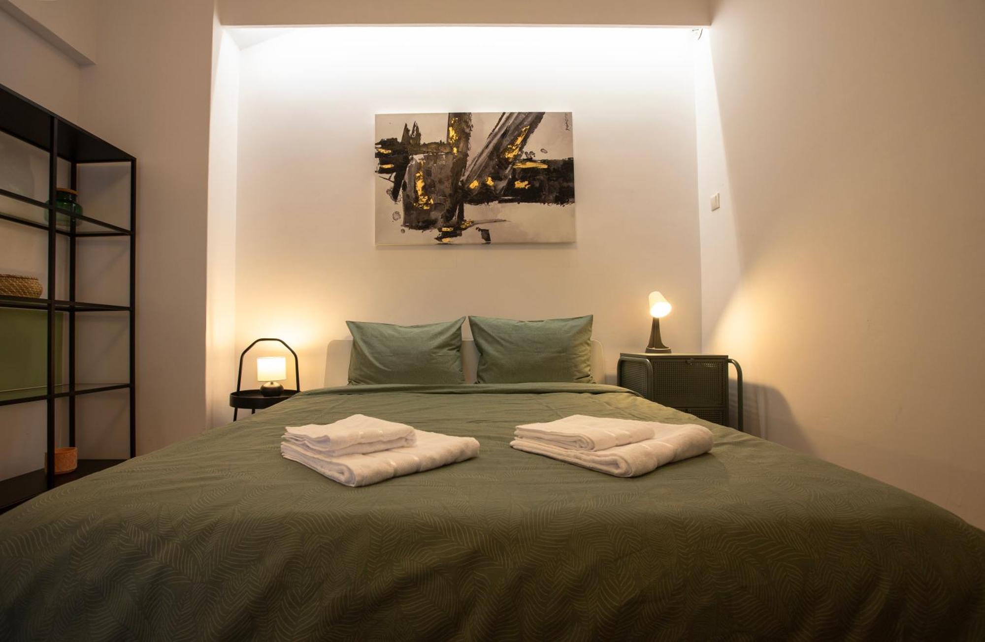 Ultracentral Hong Kong 3 Bdrm Apartment Bucharest Luaran gambar