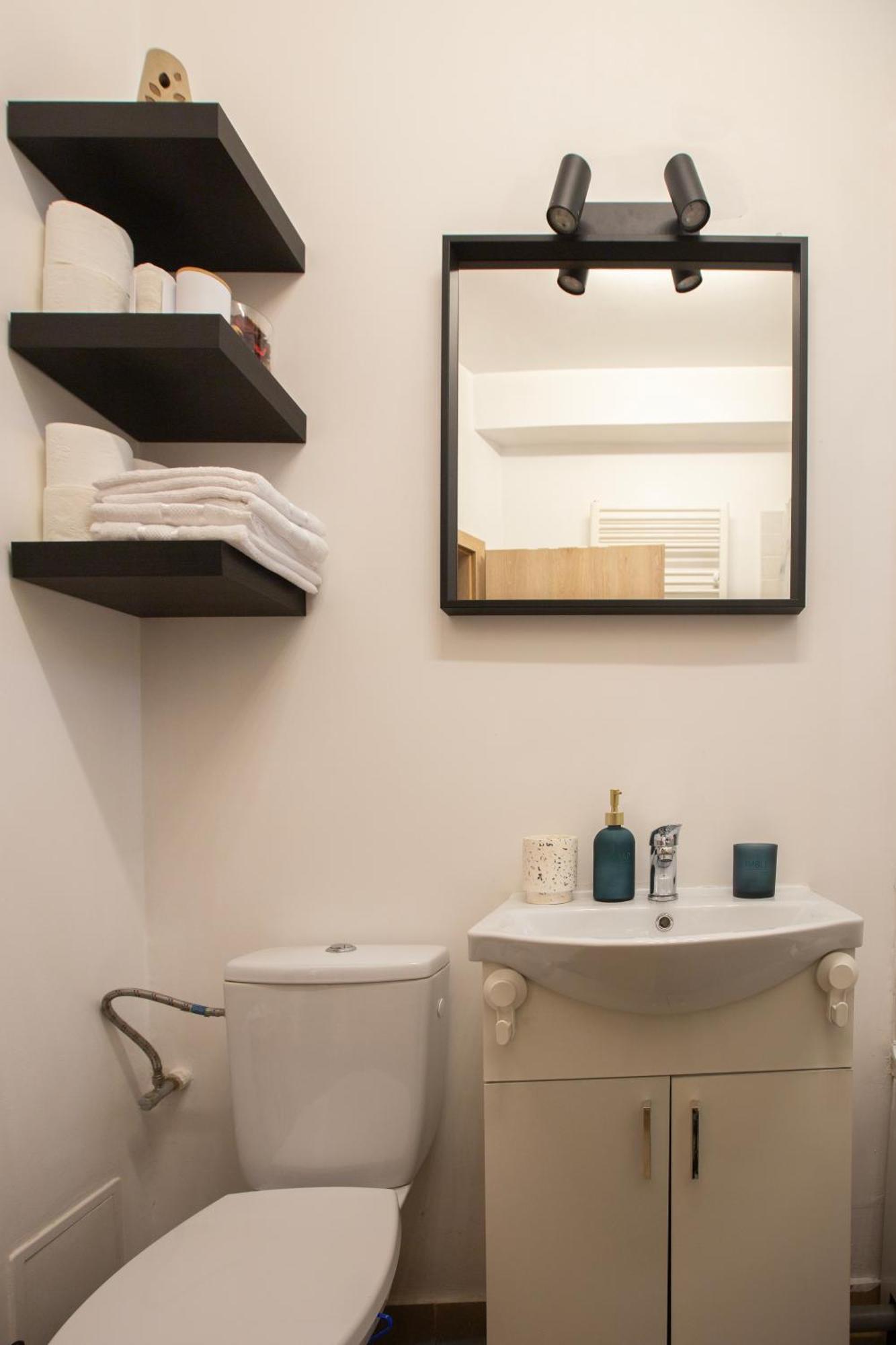 Ultracentral Hong Kong 3 Bdrm Apartment Bucharest Luaran gambar